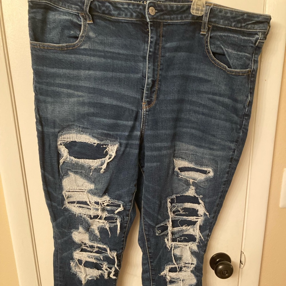 Plus size American eagle jeans worn maybe once or twice. Good shape.